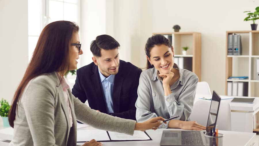 Dubai Investor Visa for Free Zone Companies