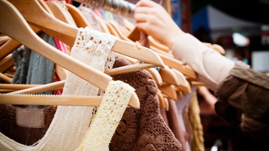 Start a Clothing Business in Dubai