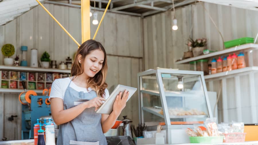 Why Opt For A Kiosk Business in Dubai?