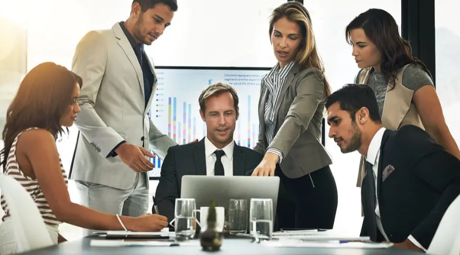 Key Advantages of Having a Digital Marketing License in Dubai